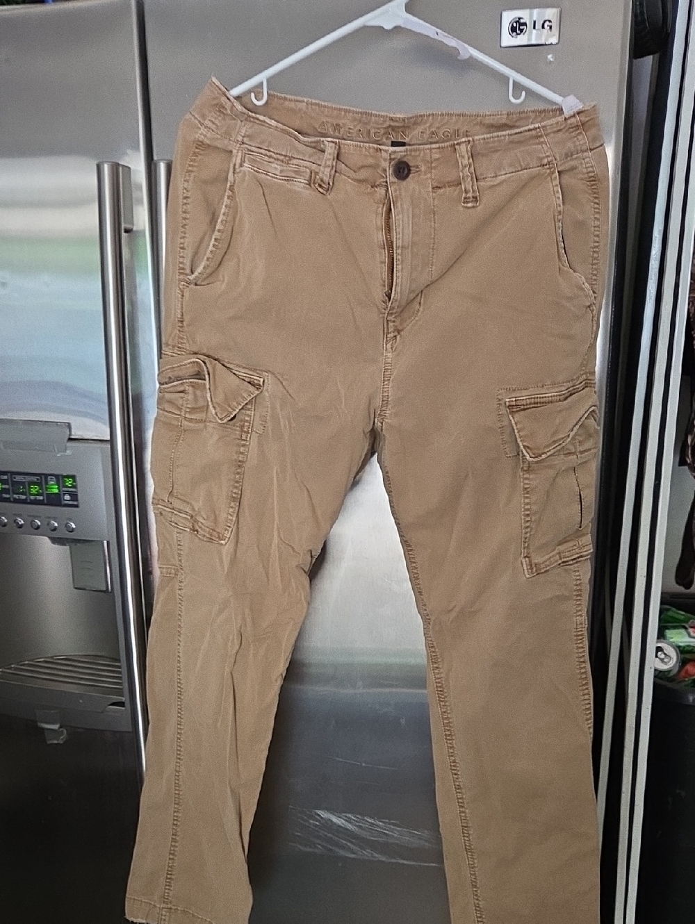 American Eagle Outfitters Men's Tan Cargo Pants - Utility Style